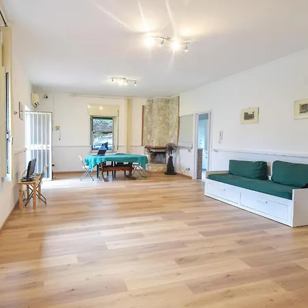 2 Bedroom Cozy In * Naples
